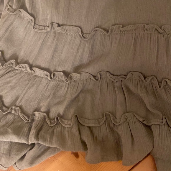 One Piece Smocked Jumper Wide Leg Ruffled Open Back Halter Tie Neck Size S - Picture 4 of 11